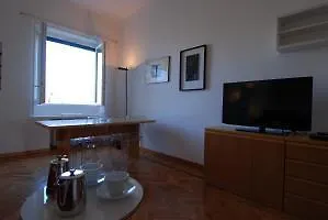Conca Del Naviglio 2915 Milan Hld 37309 Hotel