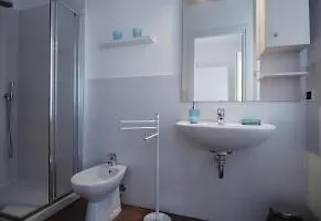 Conca Del Naviglio 2915 Milan Hld 37309 Hotel Italy