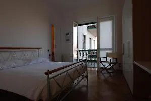 Conca Del Naviglio 2915 Milan Hld 37309 Hotel